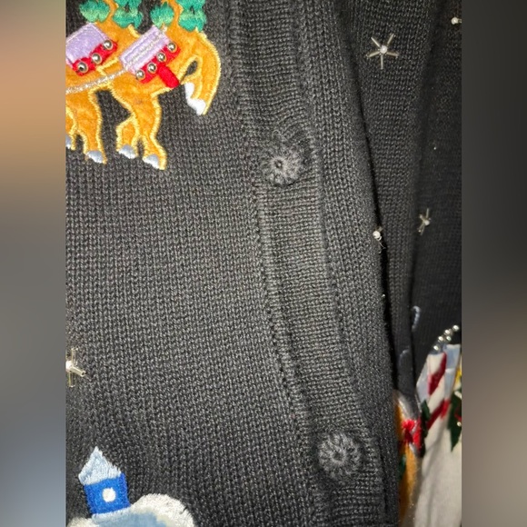 Victoria Jones Santa Sleigh Christmas Black V-Neck Cardigan Sweater Women's 2X - Picture 5 of 9
